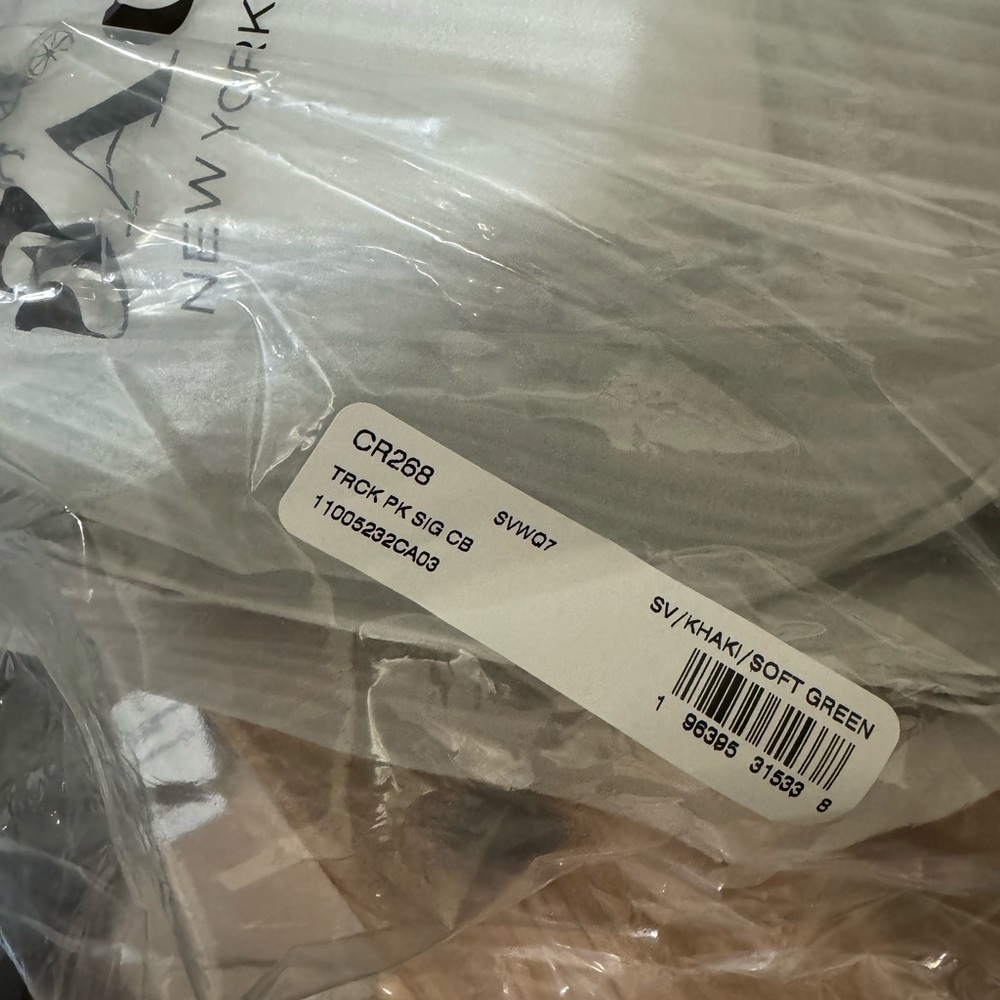 🥰 Track Pack In Colorblock Signature Canvas - Picture 14 of 14